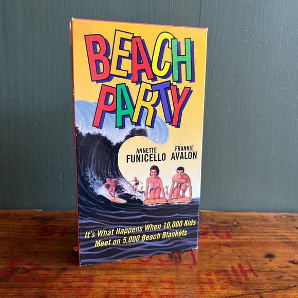Vintage 1963 Beach Party VHS Tape - Picture 1 of 3